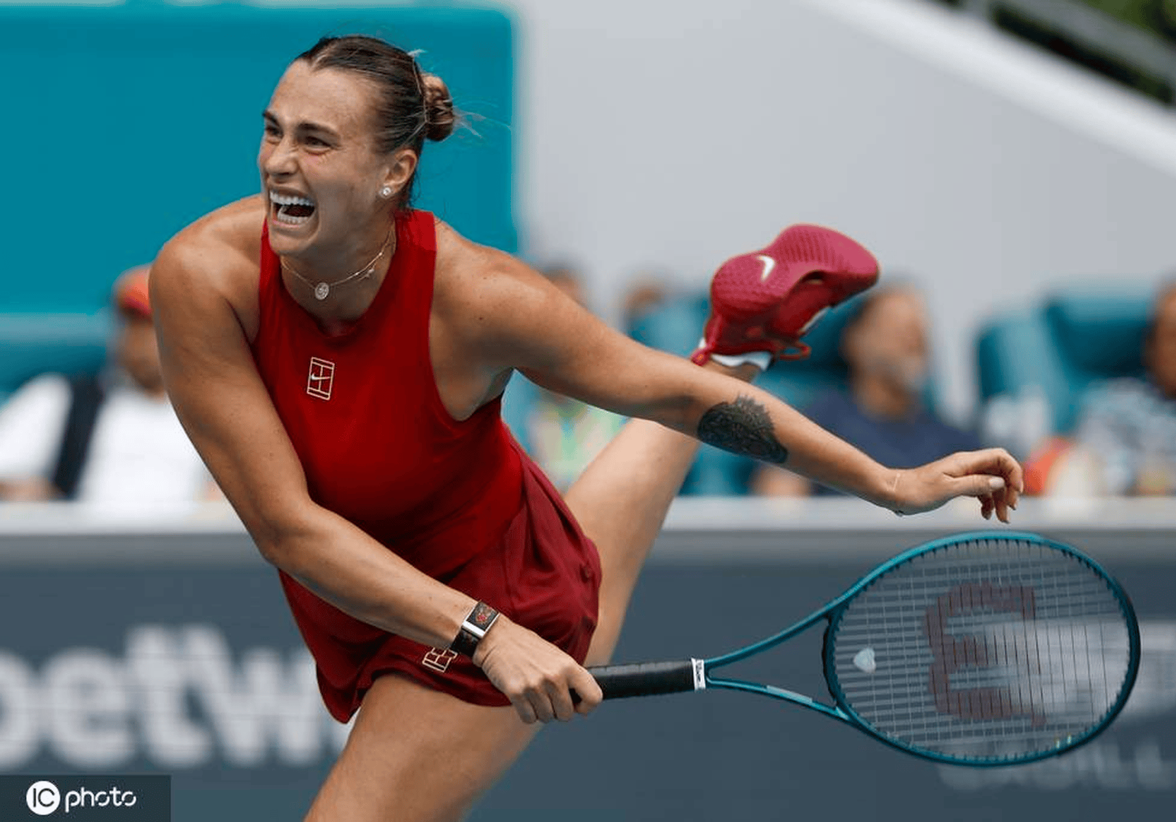 开云在线入口 -阿扎伦卡连续十五场比赛得分超过问鼎冠军，西班牙队挑战极限！(edg总决赛比赛回放)